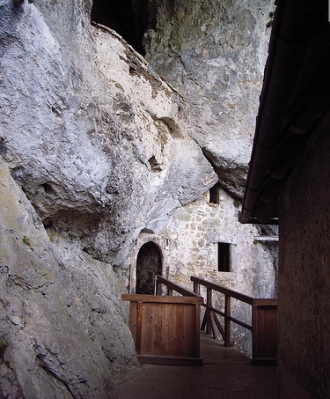 Predjama Castle